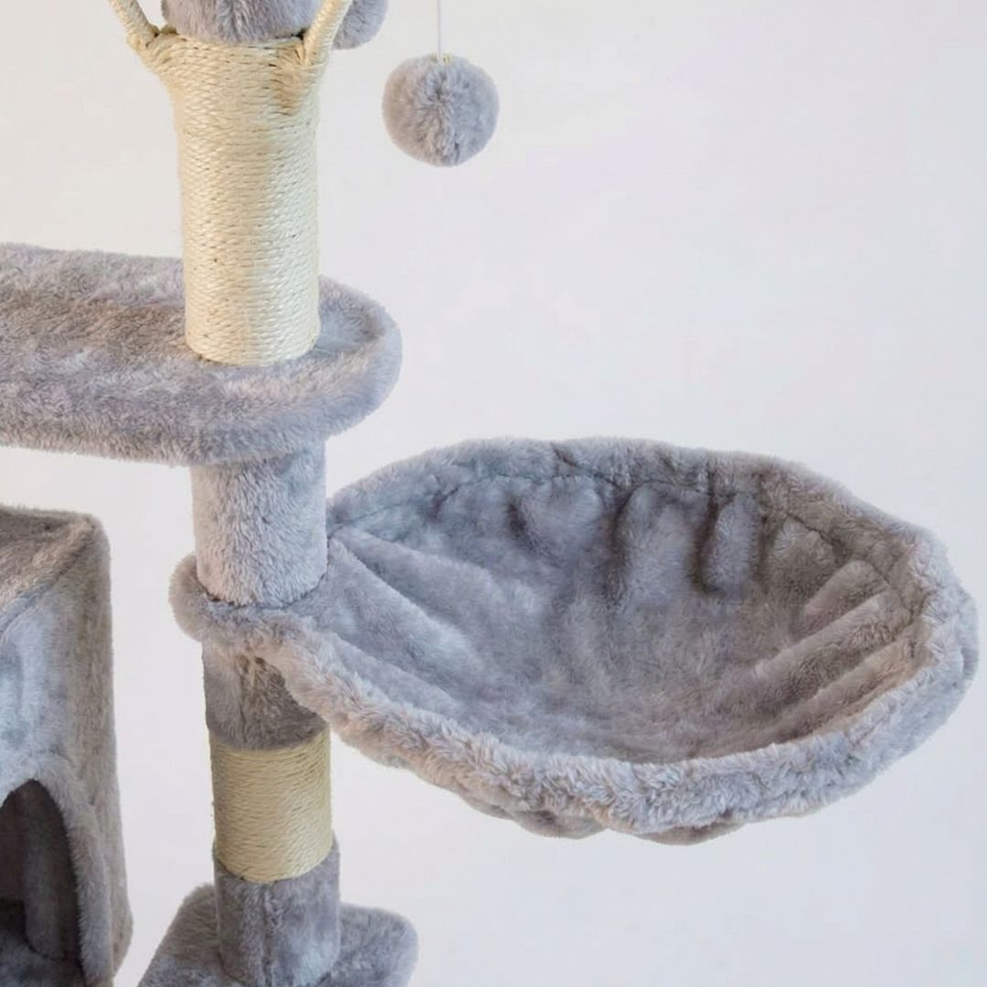 plateforme repos sur arbre a chat multi niveaux